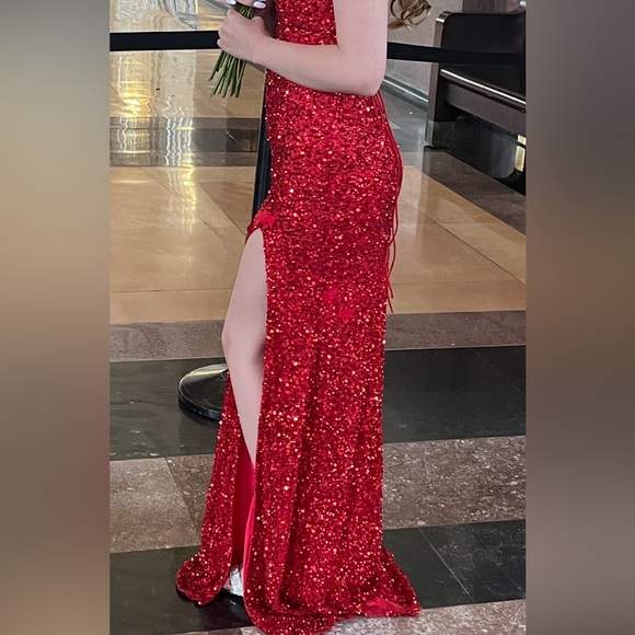 Stunning red Amarra slit sequined dress. Size 0. - Picture 3 of 4